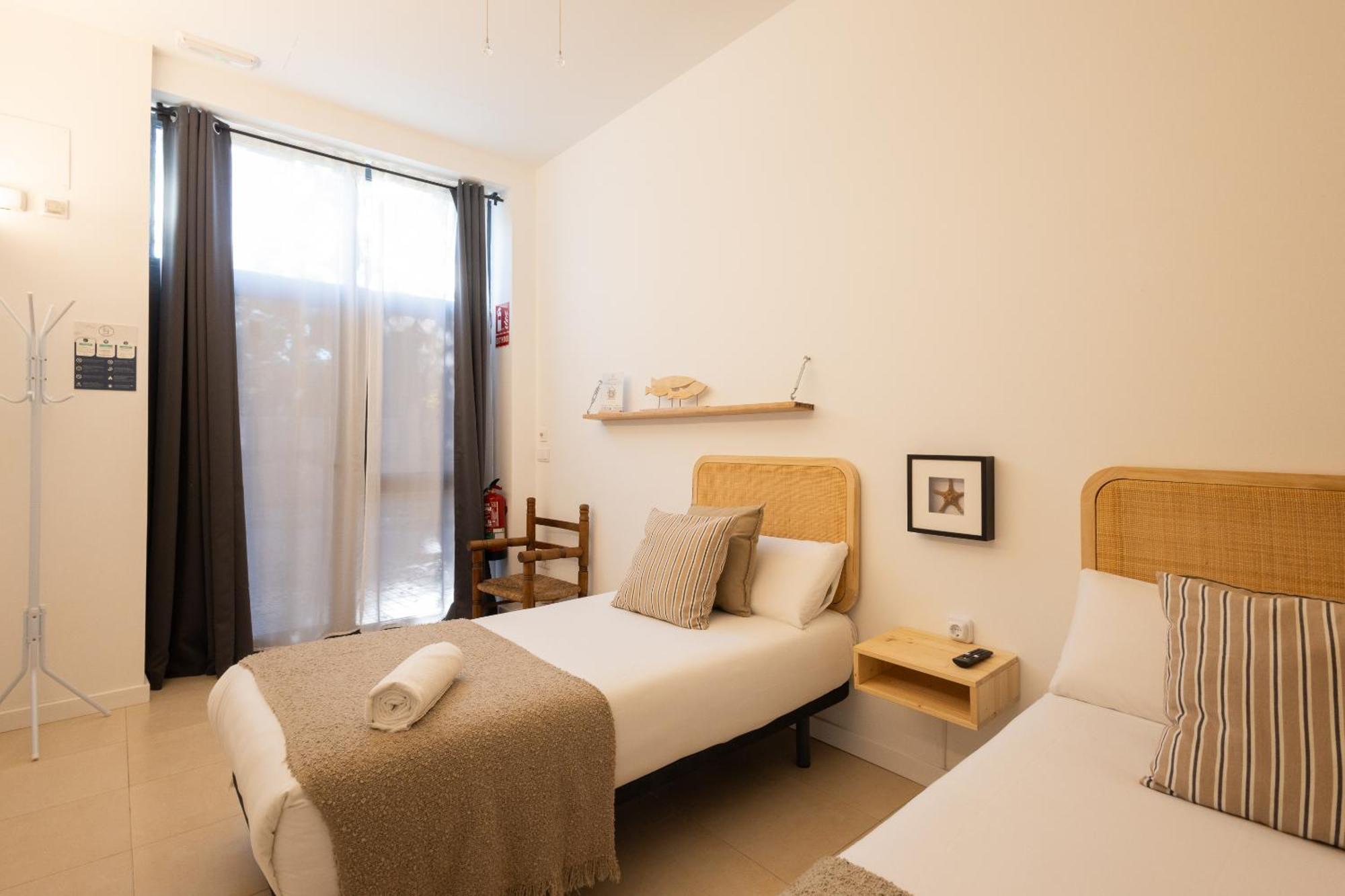 Florit Flats - The Pitiusas Rooms Valencia Eksteriør billede
