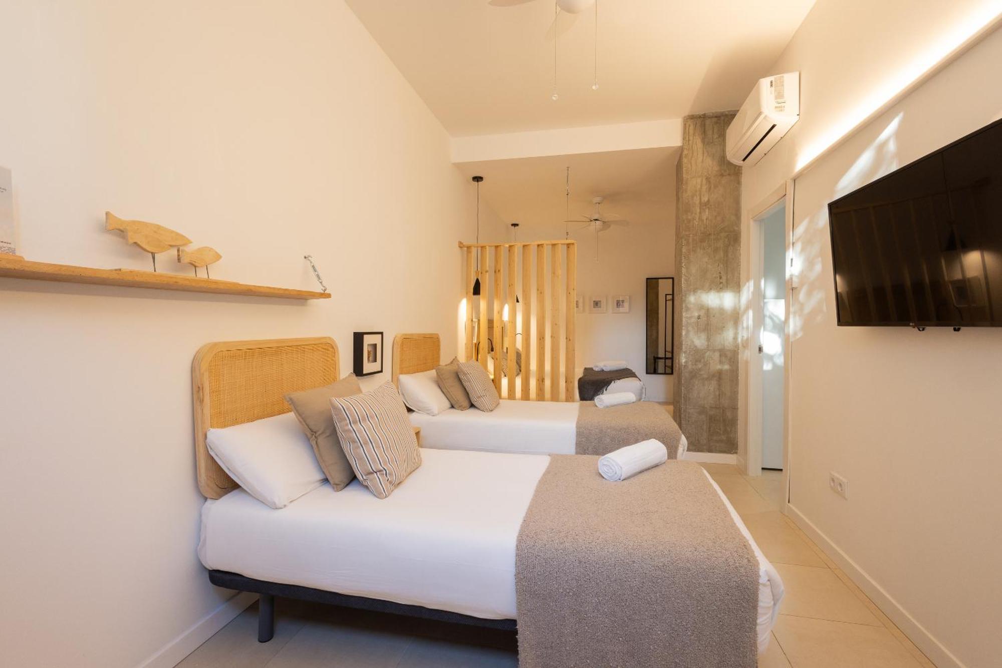 Florit Flats - The Pitiusas Rooms Valencia Eksteriør billede