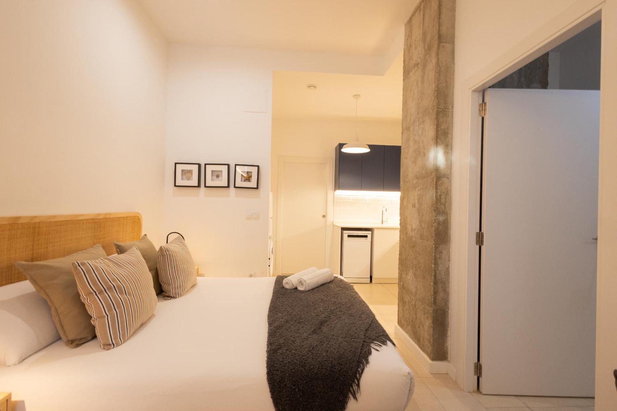 Florit Flats - The Pitiusas Rooms Valencia Eksteriør billede