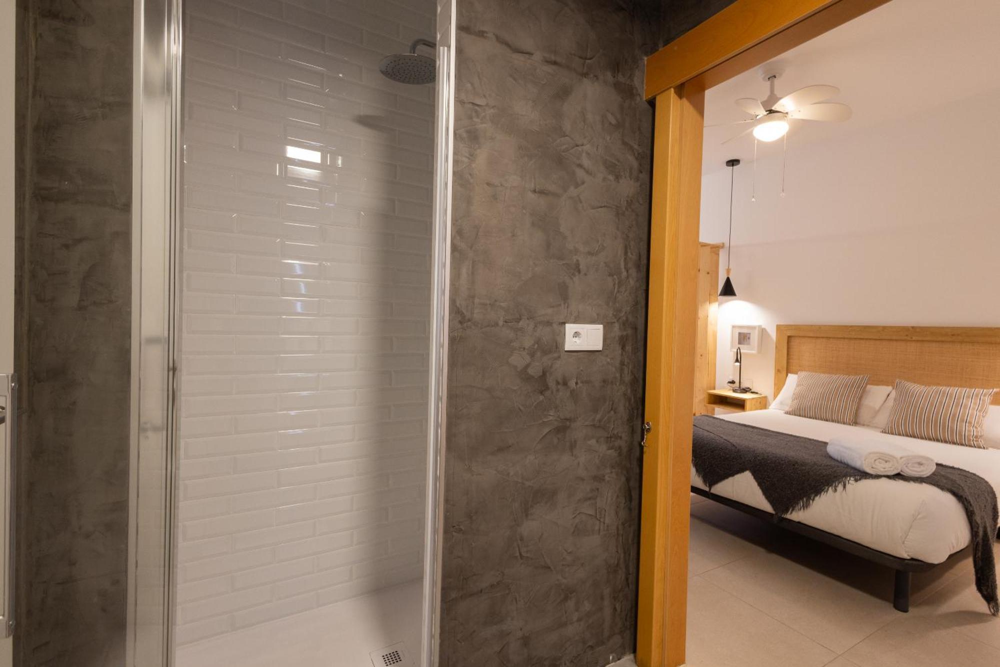 Florit Flats - The Pitiusas Rooms Valencia Eksteriør billede